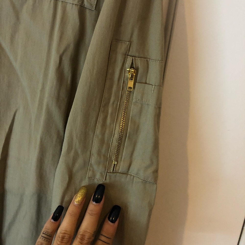 Five Four Button Up - Picture 2 of 4
